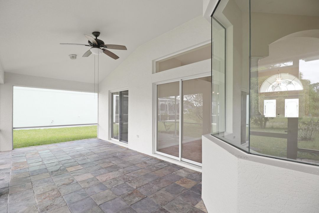 合同活跃: $2,800 (4 贝兹, 3 浴室, 2439 平方英尺)