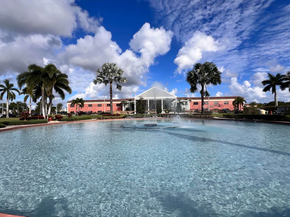 Active With Contract: $3,000 (2 beds, 1 baths, 840 Square Feet)