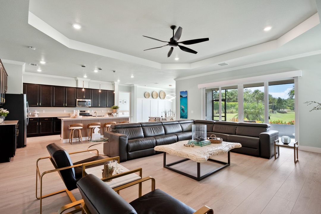 For Sale: $694,909 (3 beds, 3 baths, 2807 Square Feet)