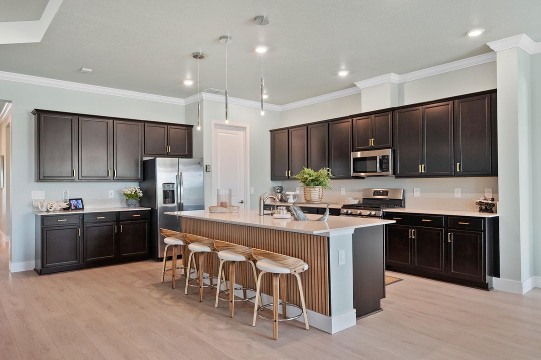 For Sale: $694,909 (3 beds, 3 baths, 2807 Square Feet)