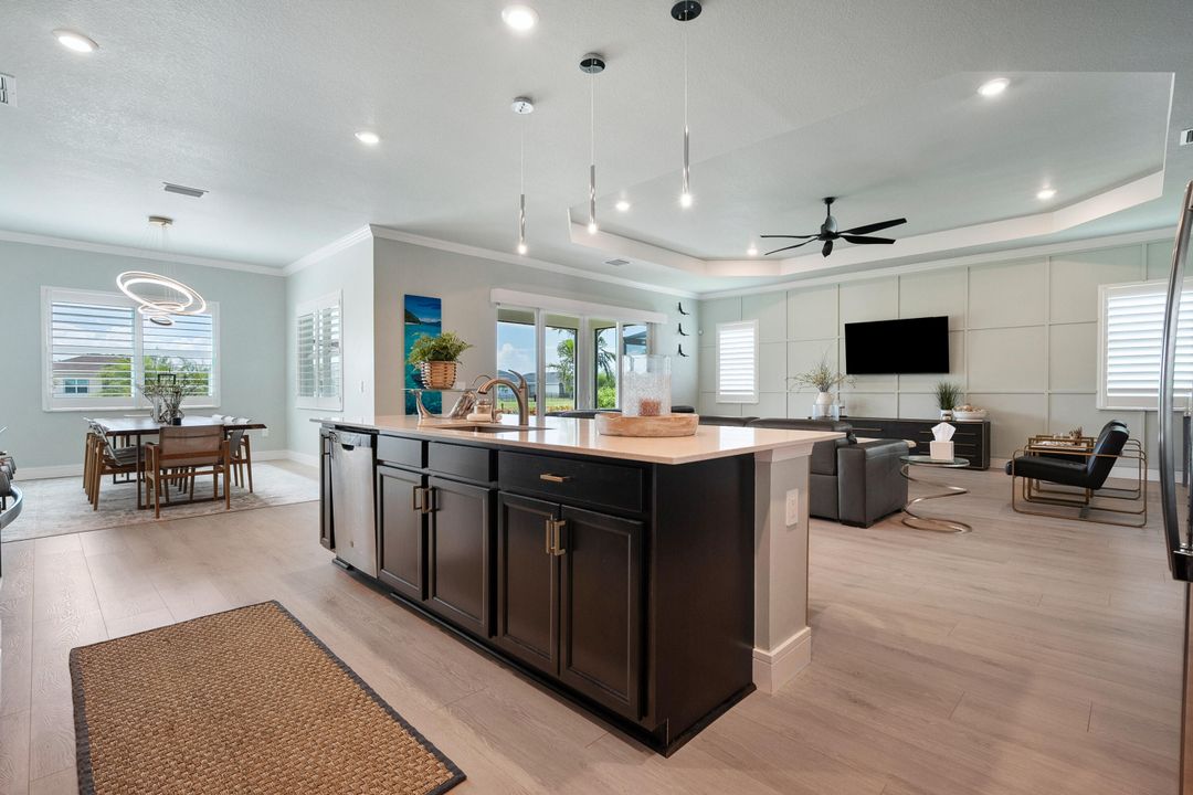 For Sale: $694,909 (3 beds, 3 baths, 2807 Square Feet)