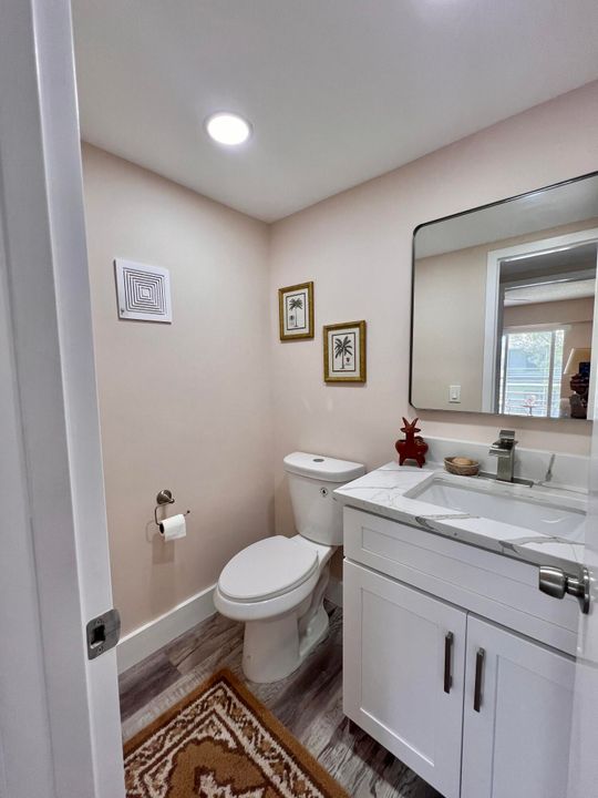 Active With Contract: $3,000 (2 beds, 1 baths, 840 Square Feet)