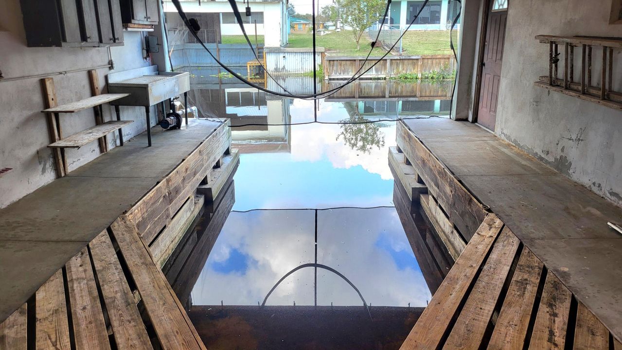 На продажу: $358,000 (3 спален, 2 ванн, 2082 Квадратных фут)