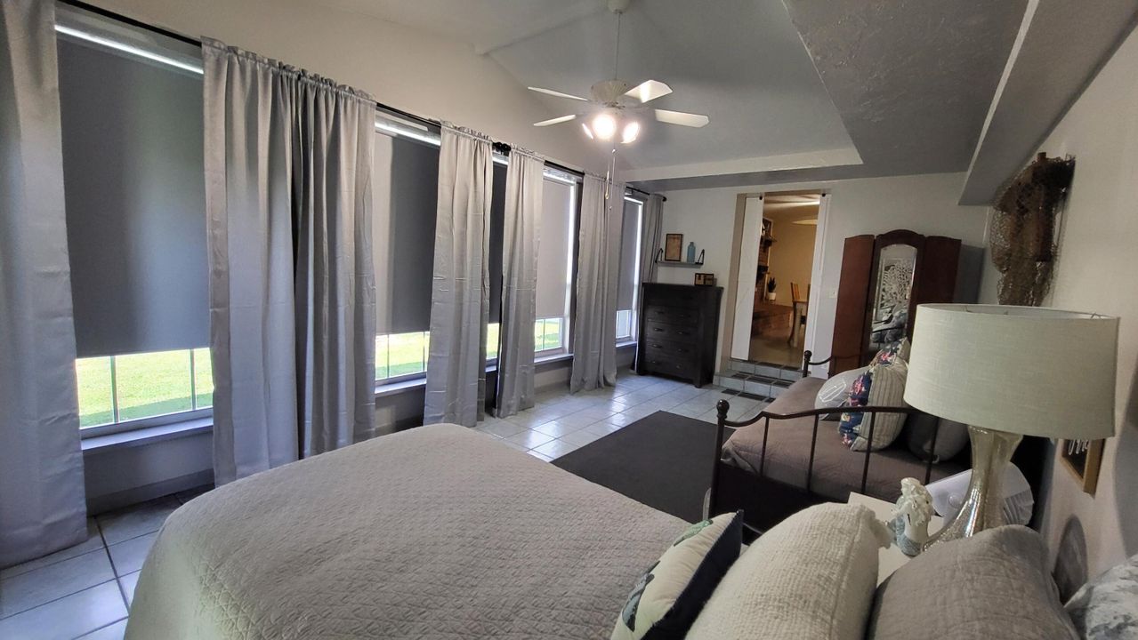 На продажу: $358,000 (3 спален, 2 ванн, 2082 Квадратных фут)