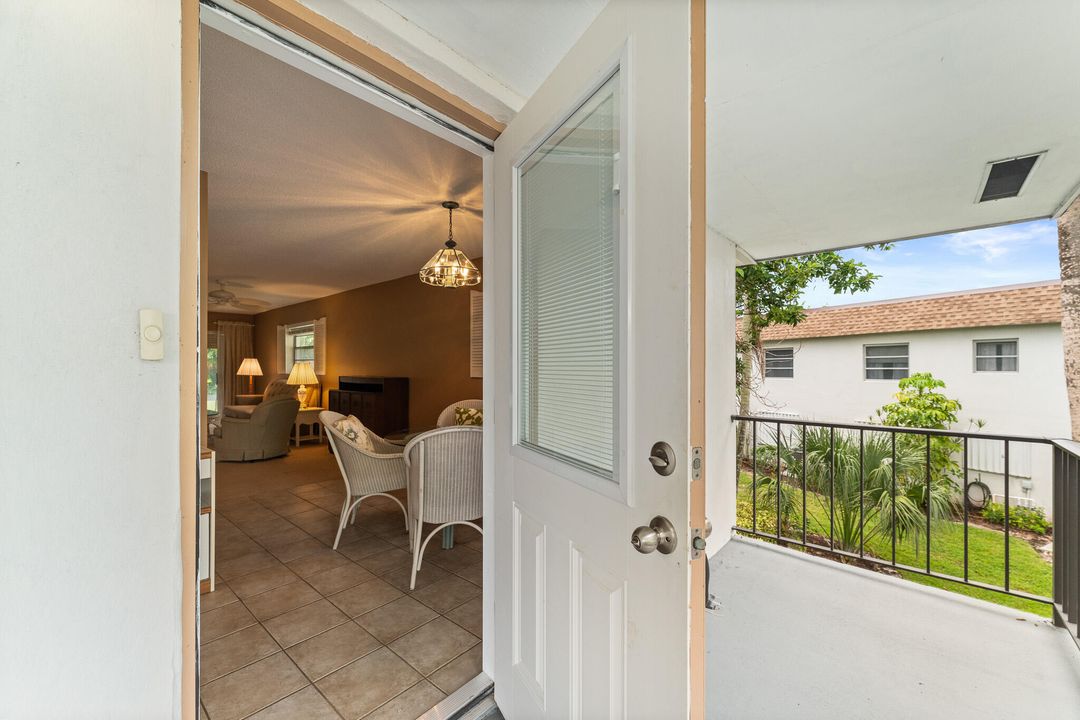 Active With Contract: $109,900 (1 beds, 1 baths, 772 Square Feet)