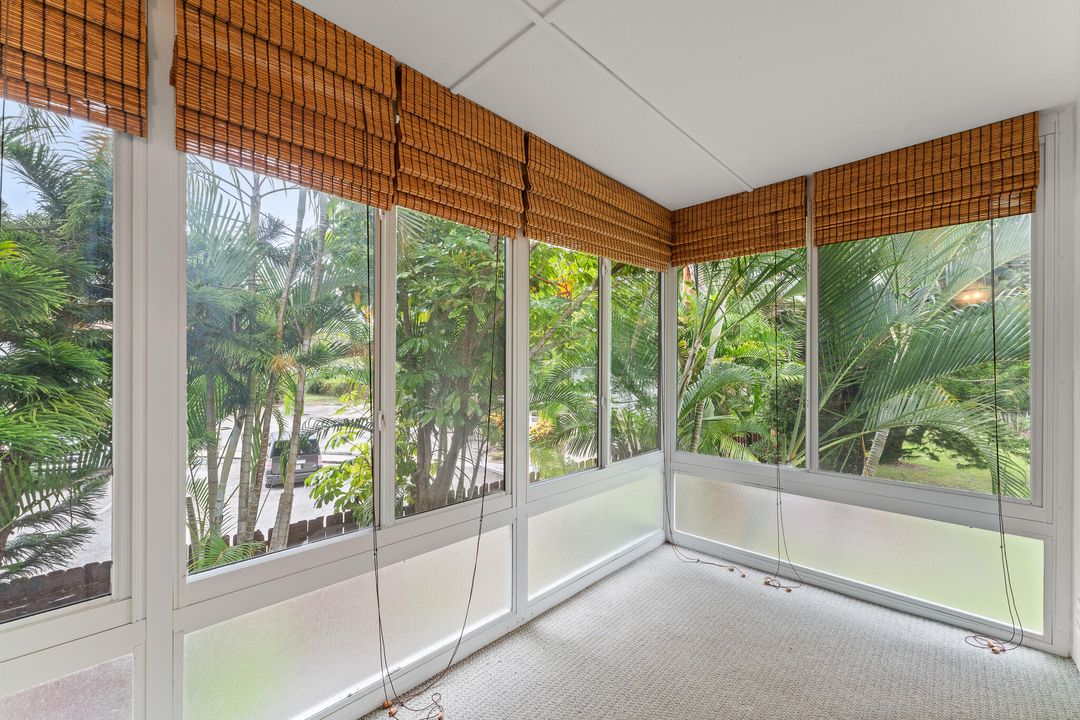 Active With Contract: $109,900 (1 beds, 1 baths, 772 Square Feet)