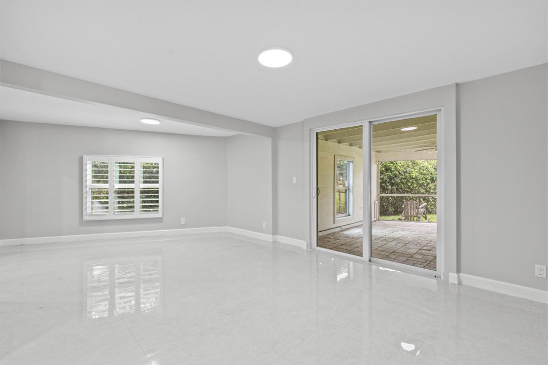 Active With Contract: $549,000 (3 beds, 2 baths, 1716 Square Feet)