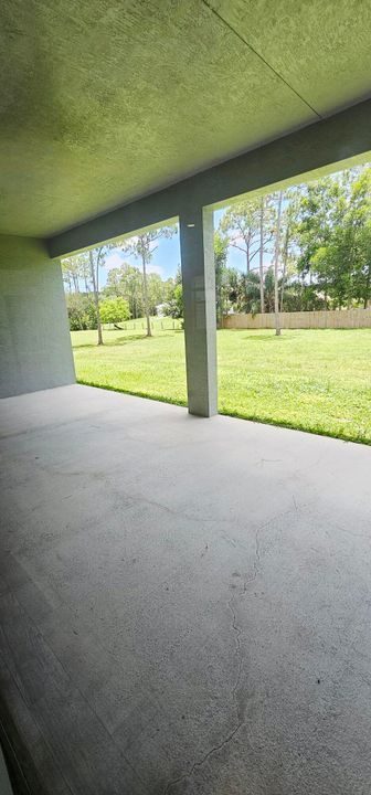 For Rent: $3,700 (4 beds, 2 baths, 1749 Square Feet)