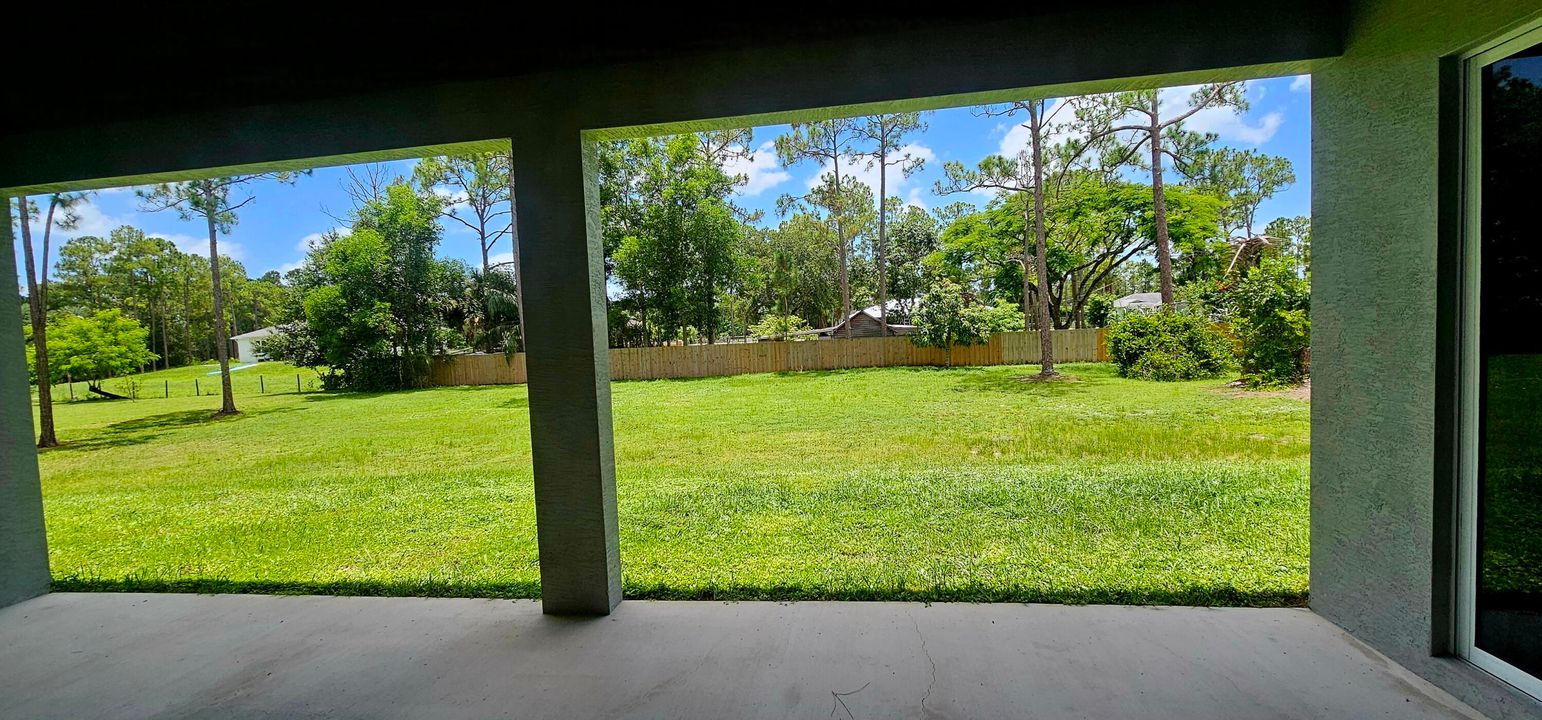 For Rent: $3,700 (4 beds, 2 baths, 1749 Square Feet)