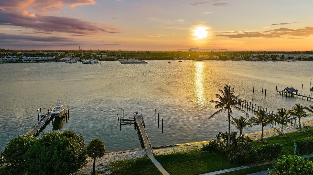 待售: $24,650,000 (6 贝兹, 6 浴室, 5829 平方英尺)