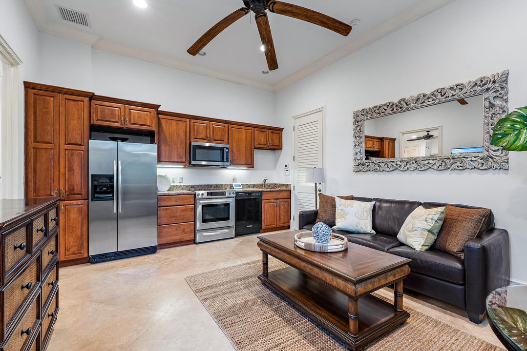 待售: $24,650,000 (6 贝兹, 6 浴室, 5829 平方英尺)