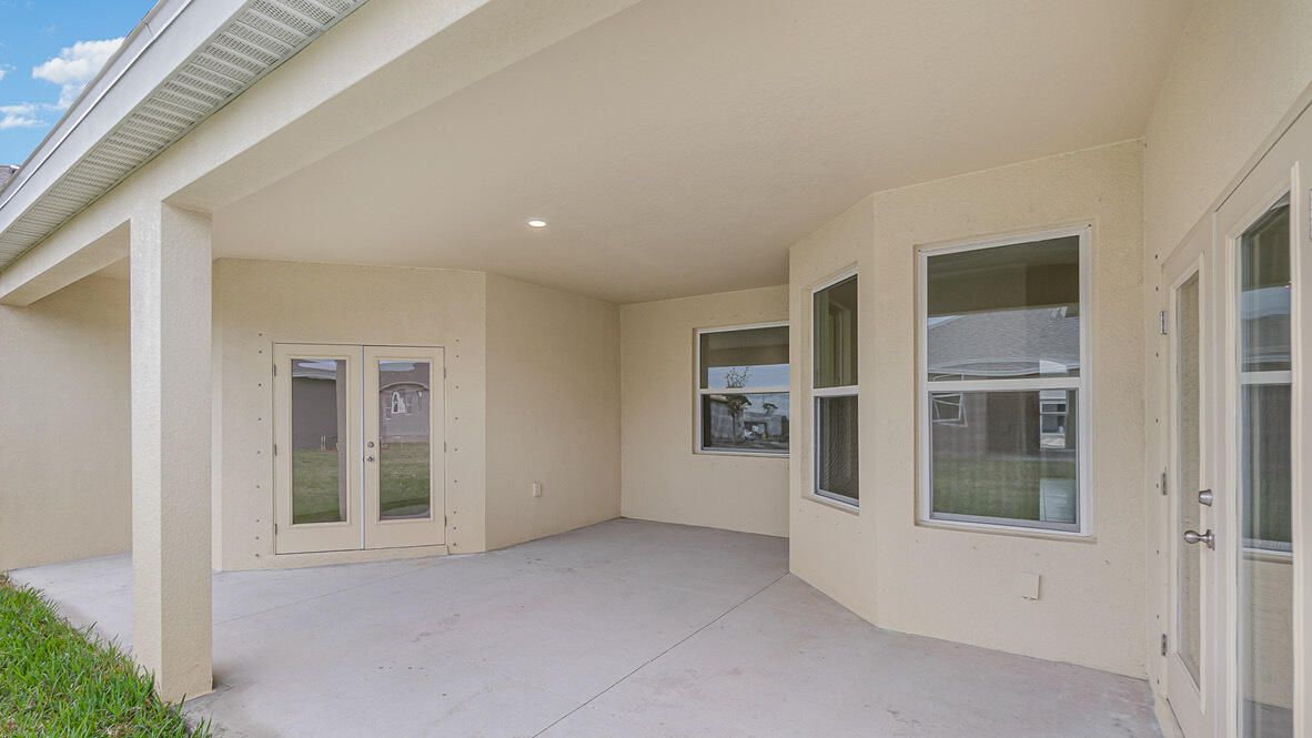 For Rent: $3,900 (5 beds, 4 baths, 3492 Square Feet)