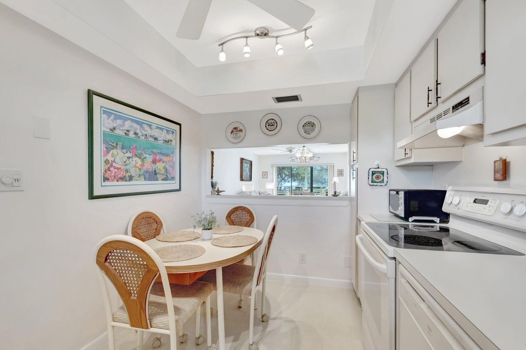 Active With Contract: $99,990 (2 beds, 2 baths, 1092 Square Feet)