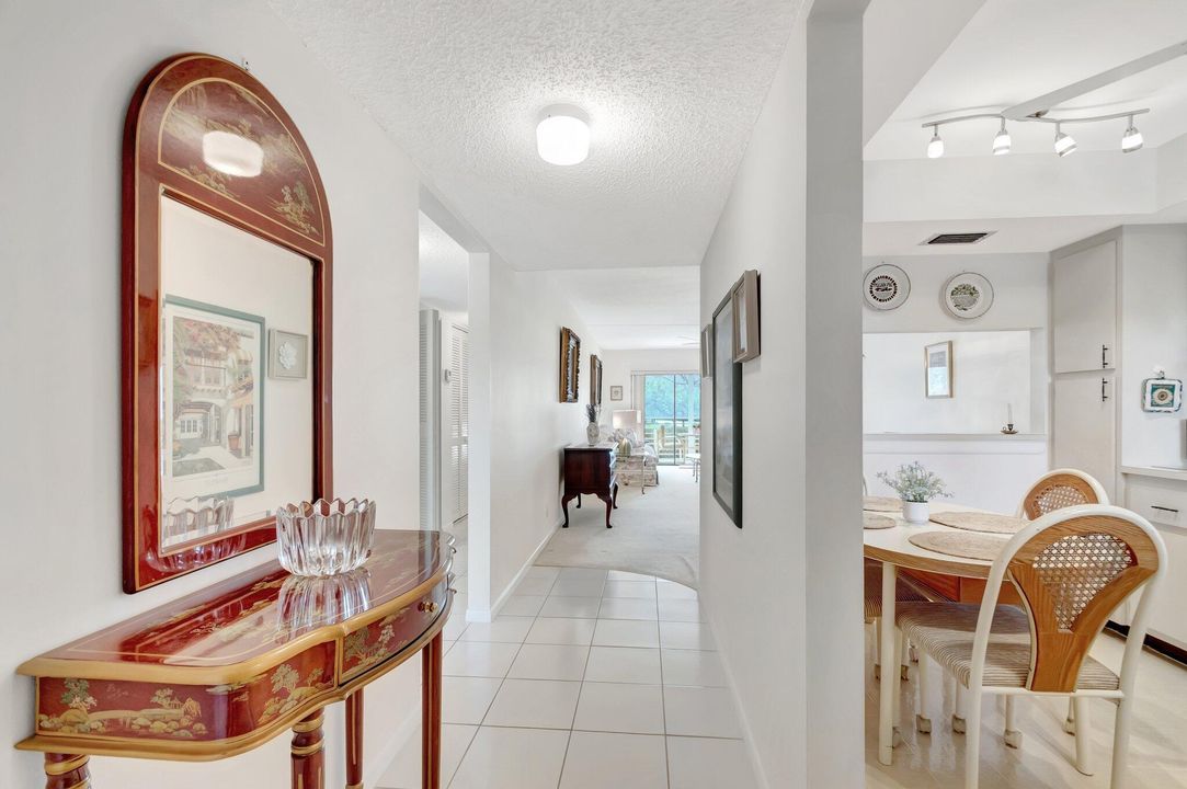 Active With Contract: $99,990 (2 beds, 2 baths, 1092 Square Feet)