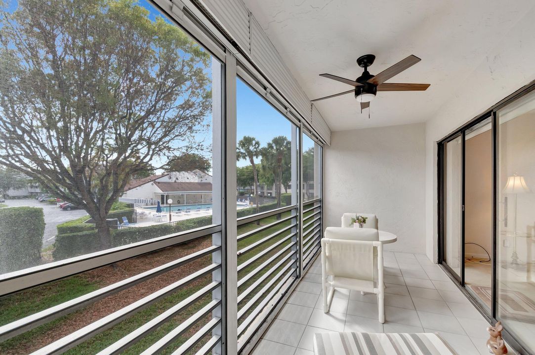 Active With Contract: $99,990 (2 beds, 2 baths, 1092 Square Feet)