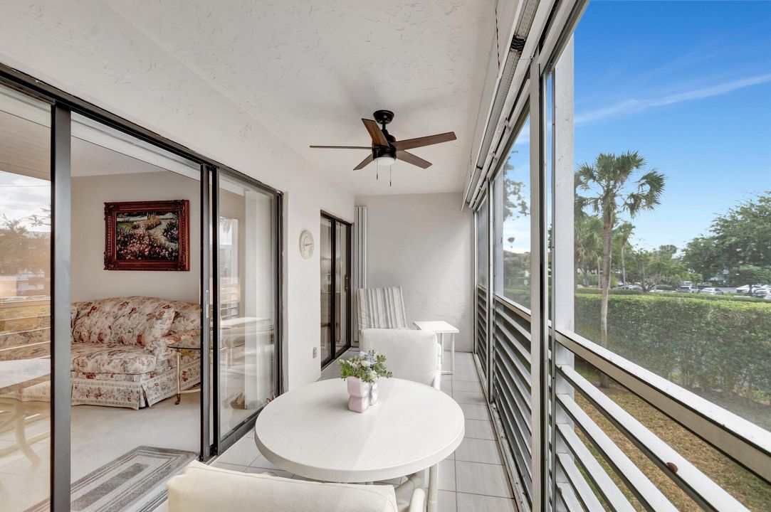 Active With Contract: $99,990 (2 beds, 2 baths, 1092 Square Feet)