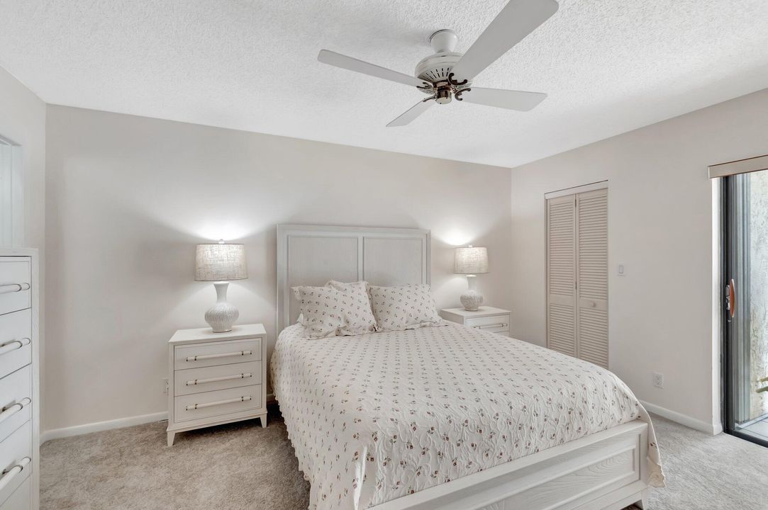 Active With Contract: $99,990 (2 beds, 2 baths, 1092 Square Feet)