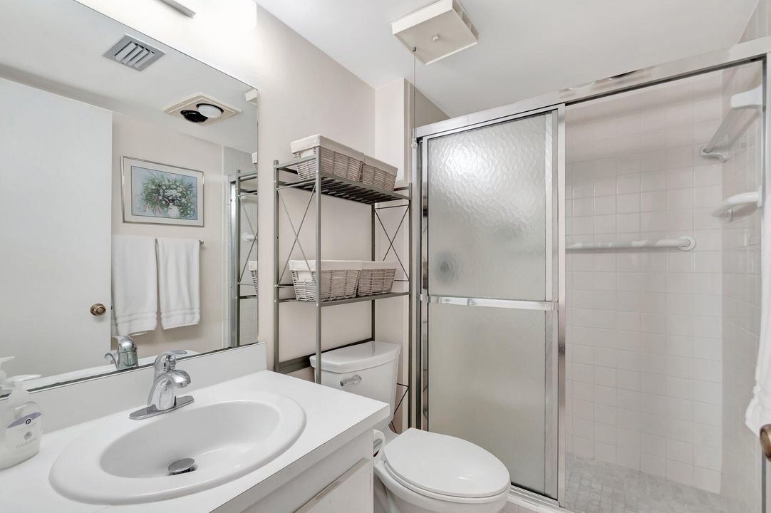 Active With Contract: $99,990 (2 beds, 2 baths, 1092 Square Feet)