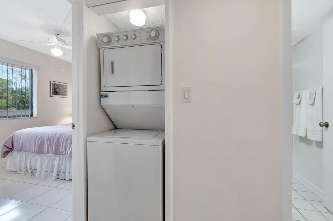 Active With Contract: $99,990 (2 beds, 2 baths, 1092 Square Feet)