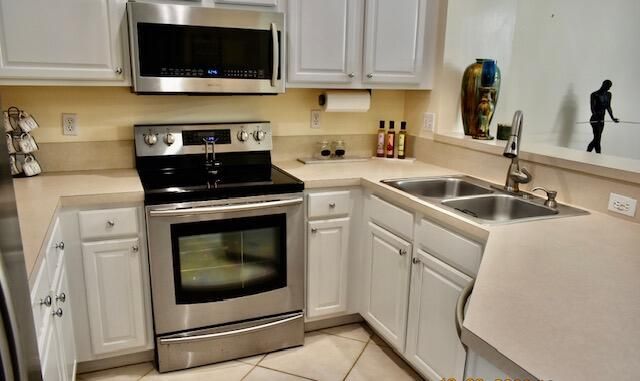 合同活跃: $2,525 (2 贝兹, 2 浴室, 1130 平方英尺)