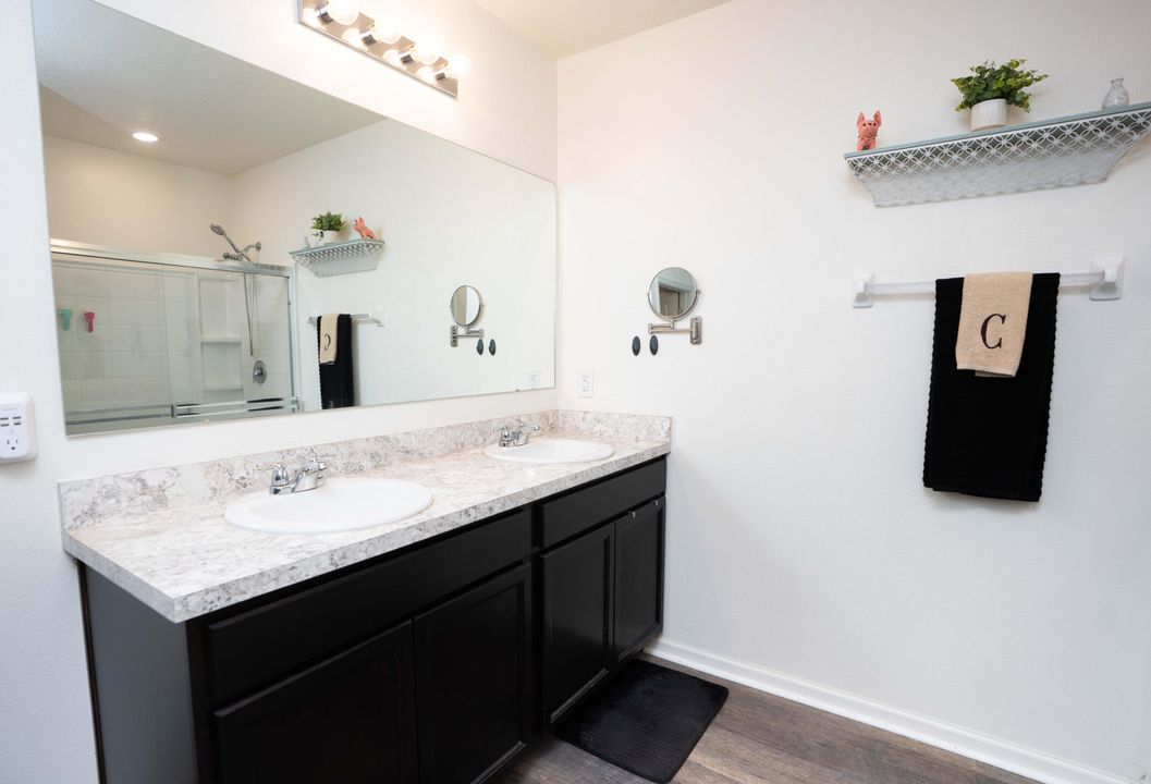 待售: $359,900 (3 贝兹, 2 浴室, 1672 平方英尺)