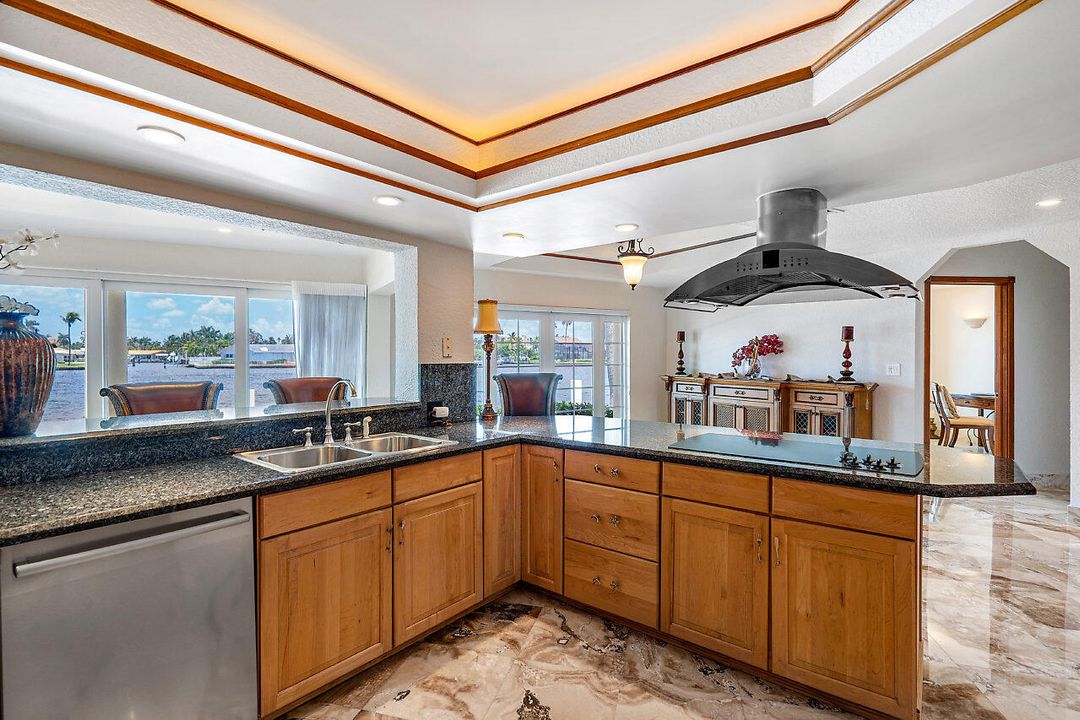 For Rent: $13,500 (4 beds, 3 baths, 3923 Square Feet)