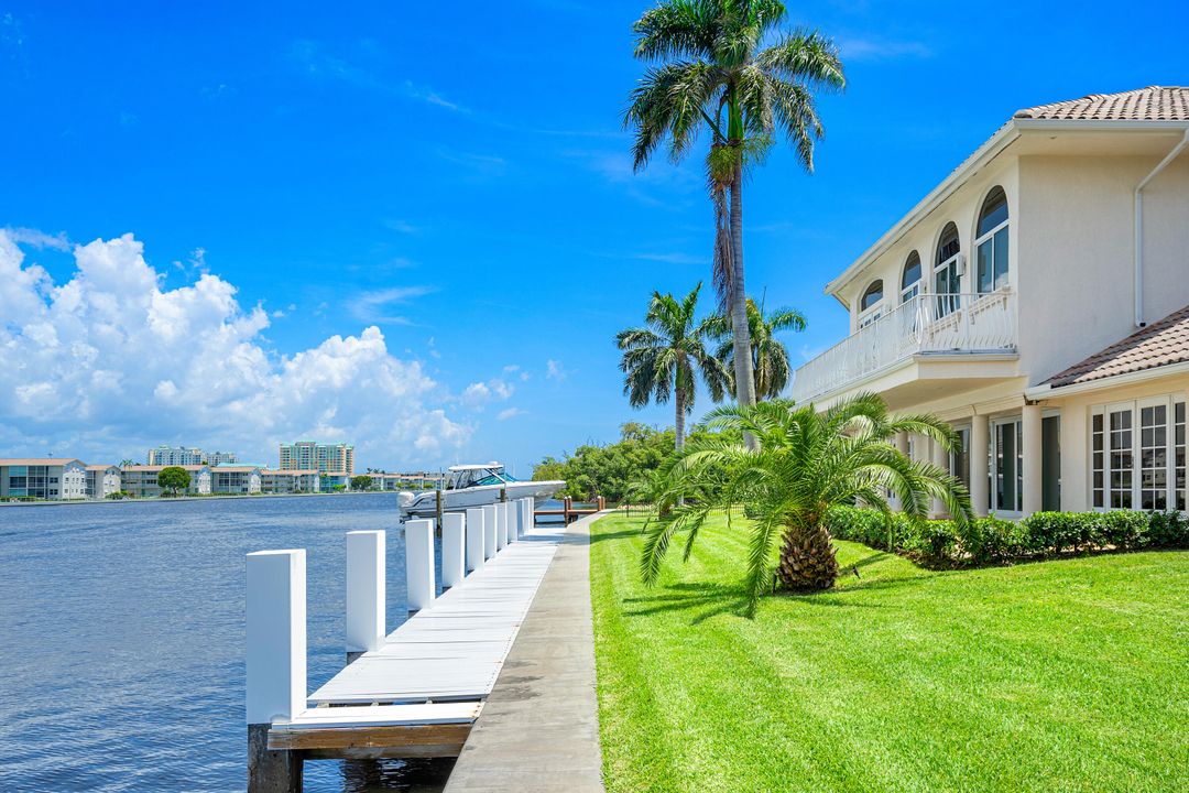 For Rent: $13,500 (4 beds, 3 baths, 3923 Square Feet)