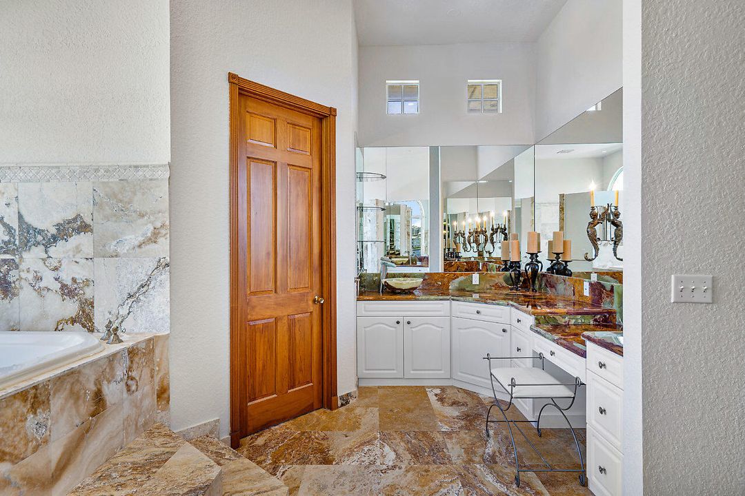 For Rent: $13,500 (4 beds, 3 baths, 3923 Square Feet)