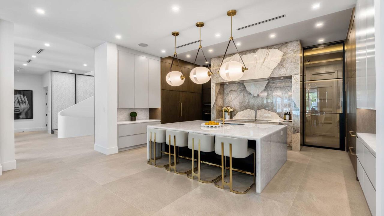 На продажу: $23,950,000 (7 спален, 8 ванн, 9188 Квадратных фут)