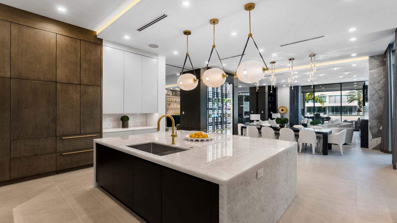 На продажу: $23,950,000 (7 спален, 8 ванн, 9188 Квадратных фут)