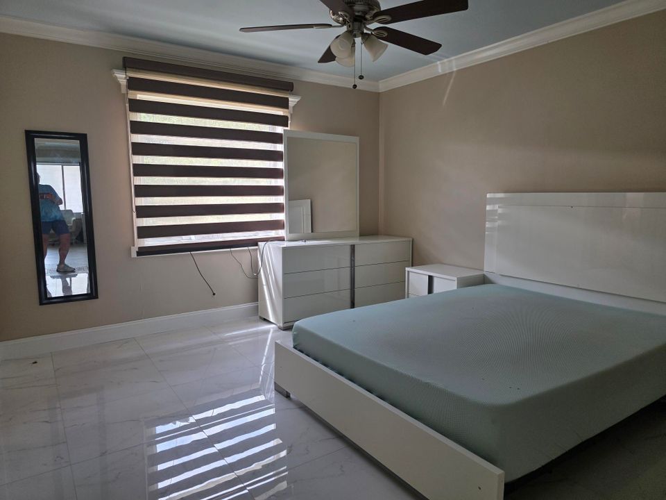 Active With Contract: $2,400,000 (0 beds, 0 baths, 693 Square Feet)