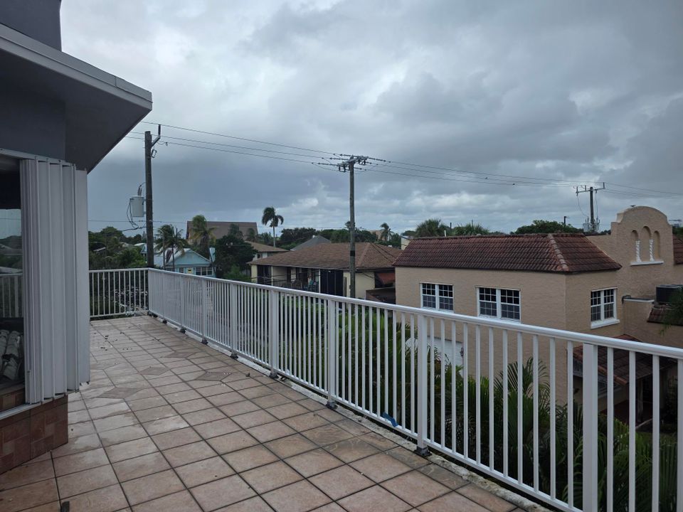 Active With Contract: $2,400,000 (0 beds, 0 baths, 693 Square Feet)