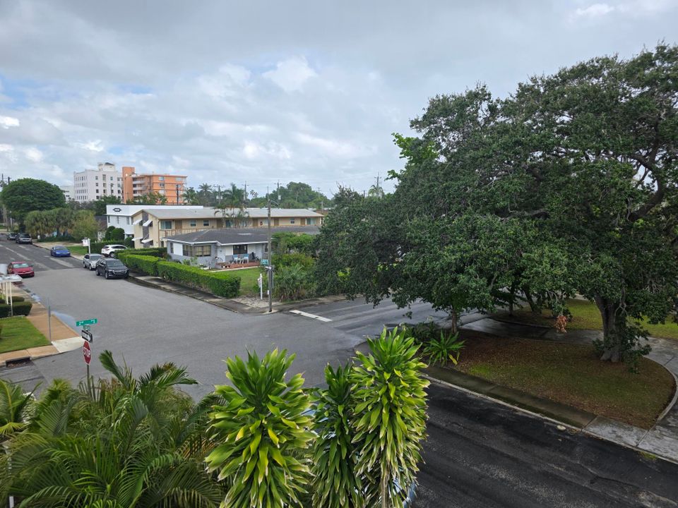 Active With Contract: $2,400,000 (0 beds, 0 baths, 693 Square Feet)