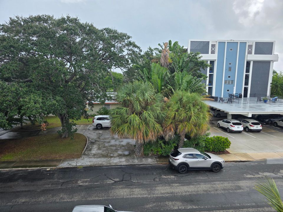 Active With Contract: $2,400,000 (0 beds, 0 baths, 693 Square Feet)