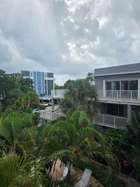 Active With Contract: $2,400,000 (0 beds, 0 baths, 693 Square Feet)