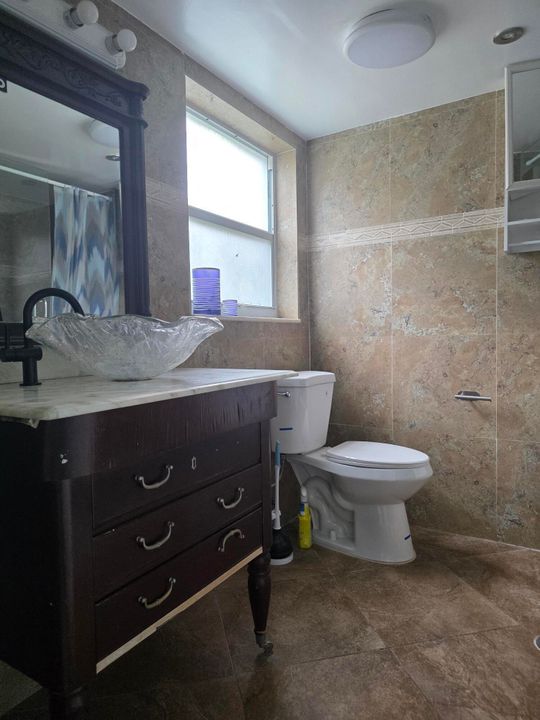 Active With Contract: $2,400,000 (0 beds, 0 baths, 693 Square Feet)