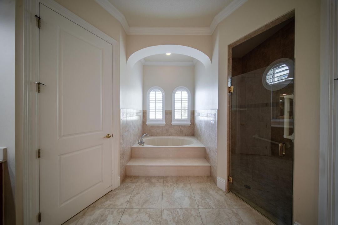 Под контрактом: $550,000 (4 спален, 3 ванн, 2710 Квадратных фут)