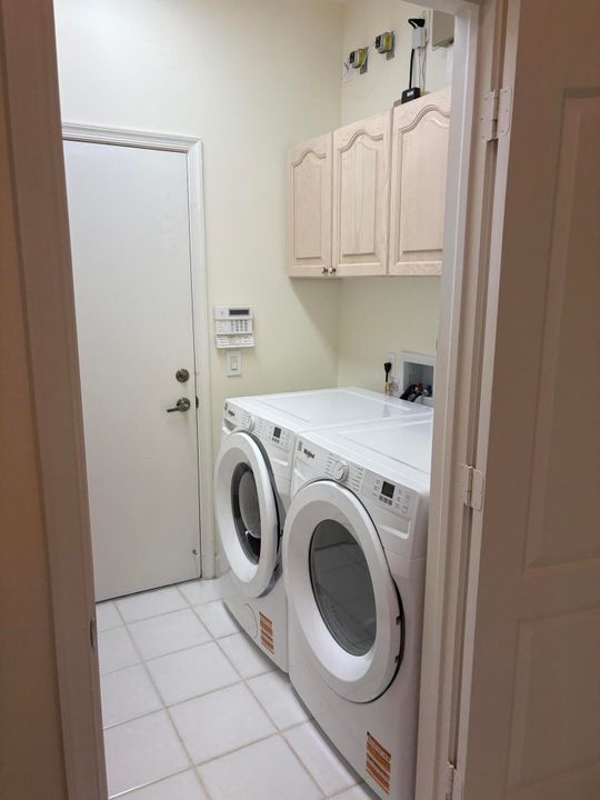 For Rent: $15,000 (4 beds, 4 baths, 2525 Square Feet)