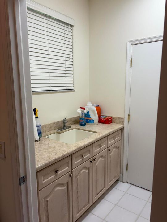 For Rent: $15,000 (4 beds, 4 baths, 2525 Square Feet)