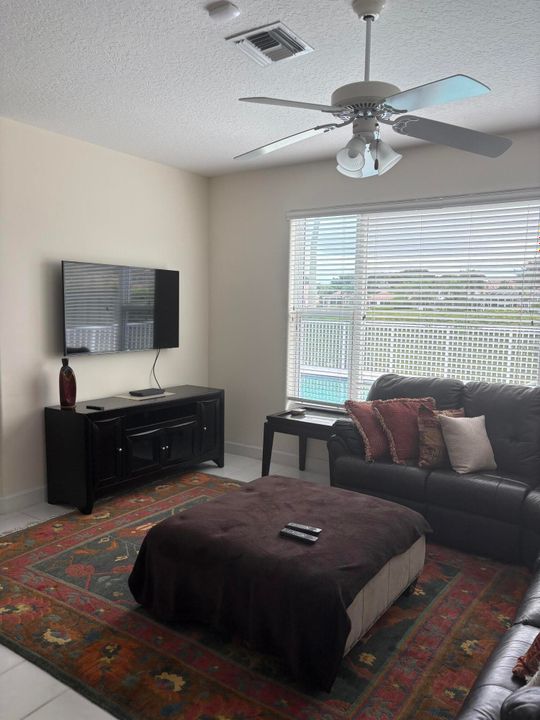 For Rent: $15,000 (4 beds, 4 baths, 2525 Square Feet)