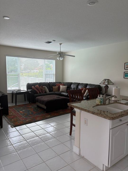 For Rent: $15,000 (4 beds, 4 baths, 2525 Square Feet)