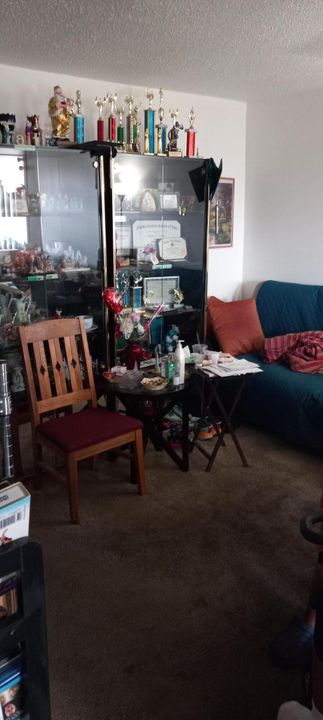 For Sale: $76,900 (2 beds, 1 baths, 819 Square Feet)