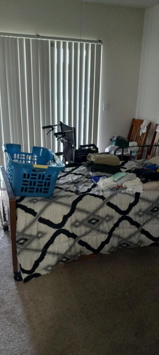 For Sale: $76,900 (2 beds, 1 baths, 819 Square Feet)