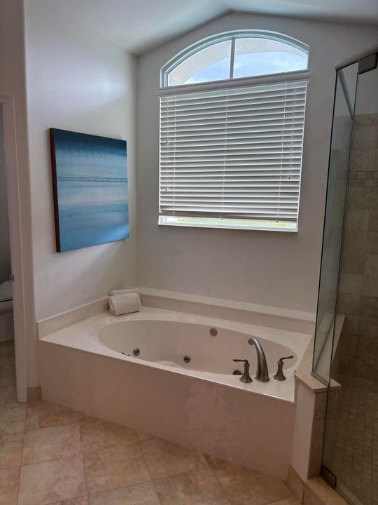 For Rent: $15,000 (4 beds, 4 baths, 2525 Square Feet)