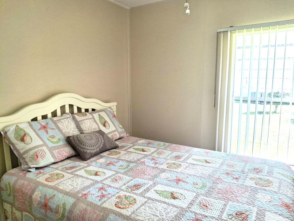 На продажу: $179,900 (2 спален, 2 ванн, 936 Квадратных фут)