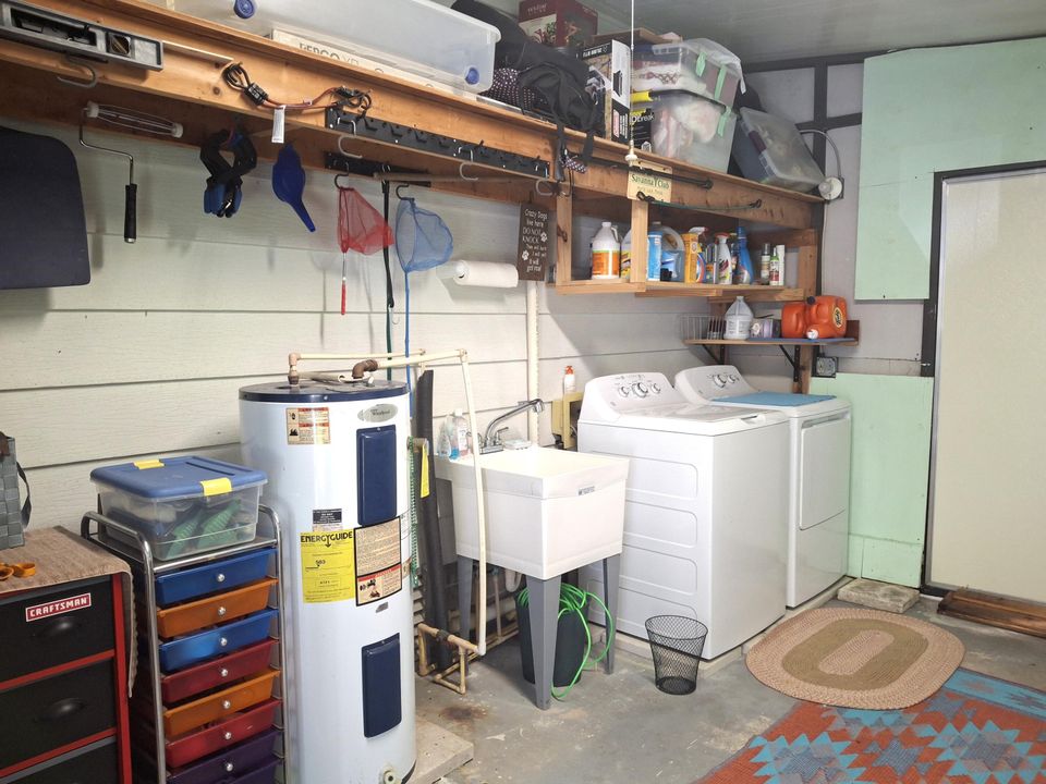 На продажу: $179,900 (2 спален, 2 ванн, 936 Квадратных фут)