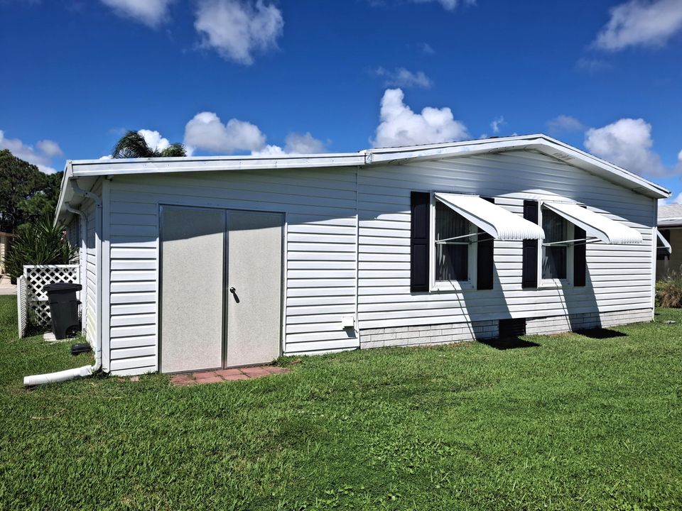 На продажу: $179,900 (2 спален, 2 ванн, 936 Квадратных фут)