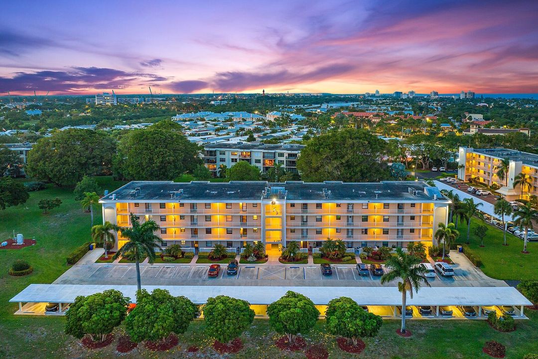 待售: $329,000 (2 贝兹, 2 浴室, 1230 平方英尺)