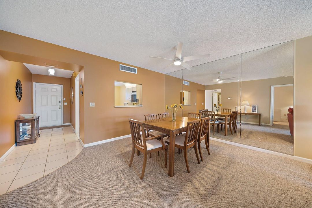 待售: $329,000 (2 贝兹, 2 浴室, 1230 平方英尺)