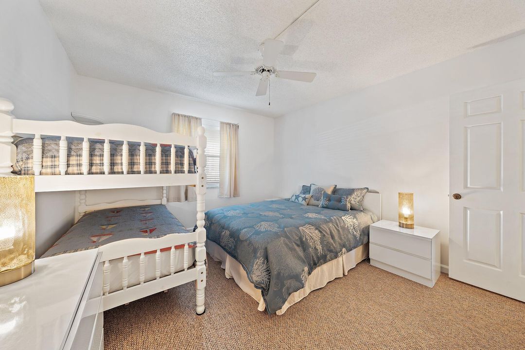 待售: $329,000 (2 贝兹, 2 浴室, 1230 平方英尺)